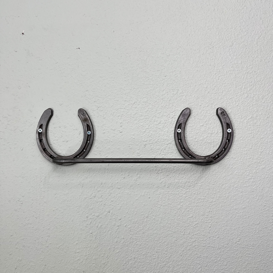 Horseshoe Towel Bar Hanger