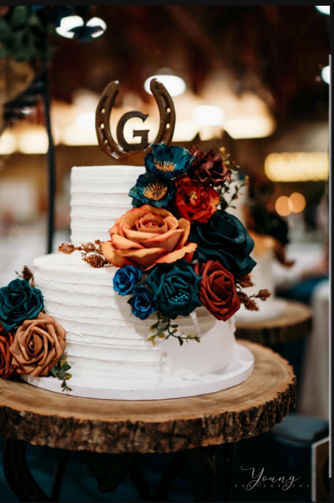 Custom Horseshoe Cake Topper with Initial - Cowboy Wedding